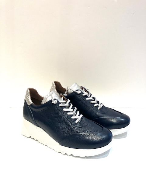 Wonders Navy Leather Trainers