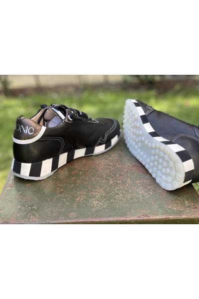 Nemonic Queen Trainers in Black and White