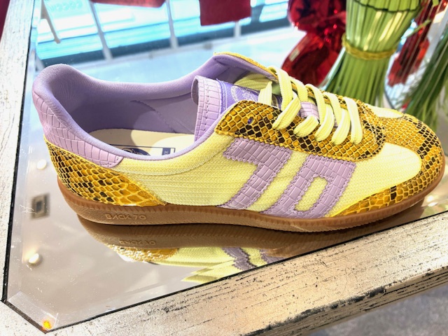 Back 70 Yelllow Snake Trainer