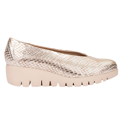 Wonders Maya Fly Slip on Shoe in Champagne
